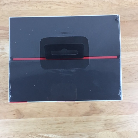 Beats-Dr. Dre Solo3 Bluetooth Wireless Headphones - Picture 2 of 5